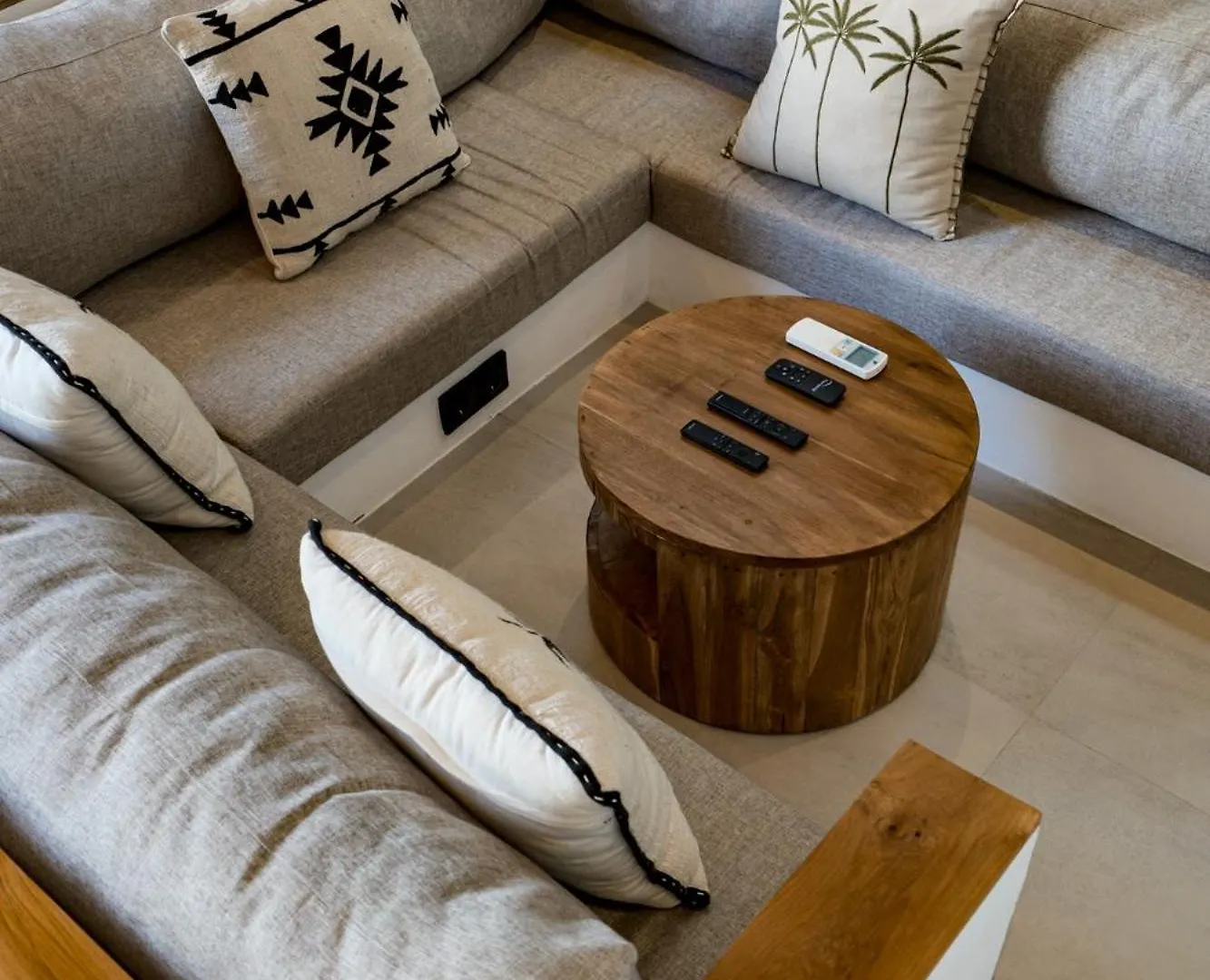 Villa Kira - Uluwatu By Yolla Hospitality