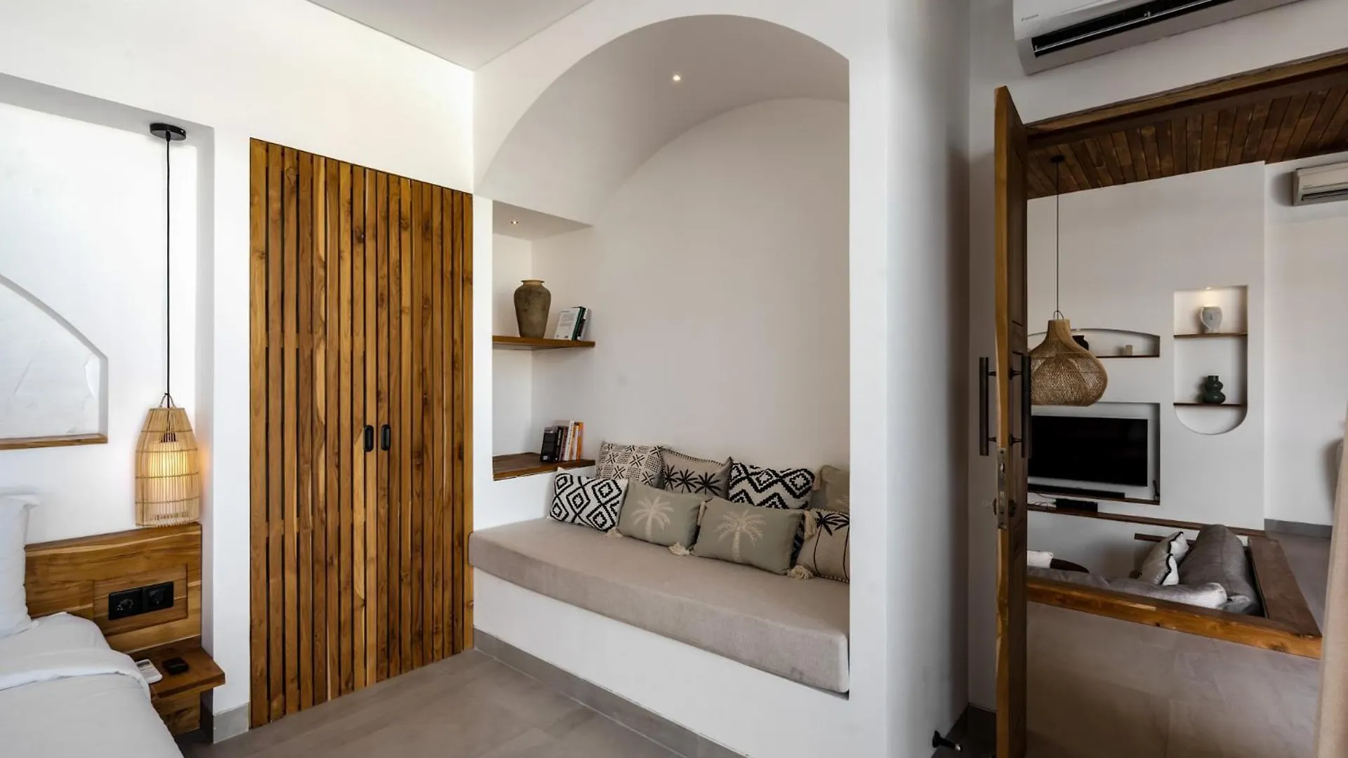 Villa Kira - Uluwatu By Yolla Hospitality